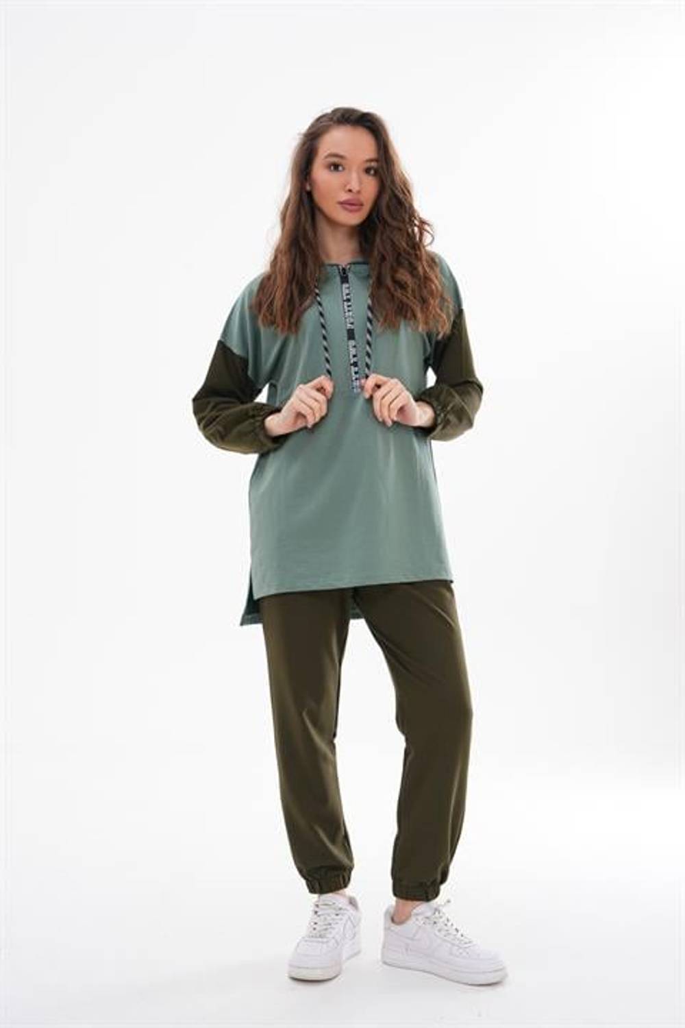 Жіночий спортивний комплект з напівзастібкою, колір м'ятний, розміри S, M, L, XL, 2XL