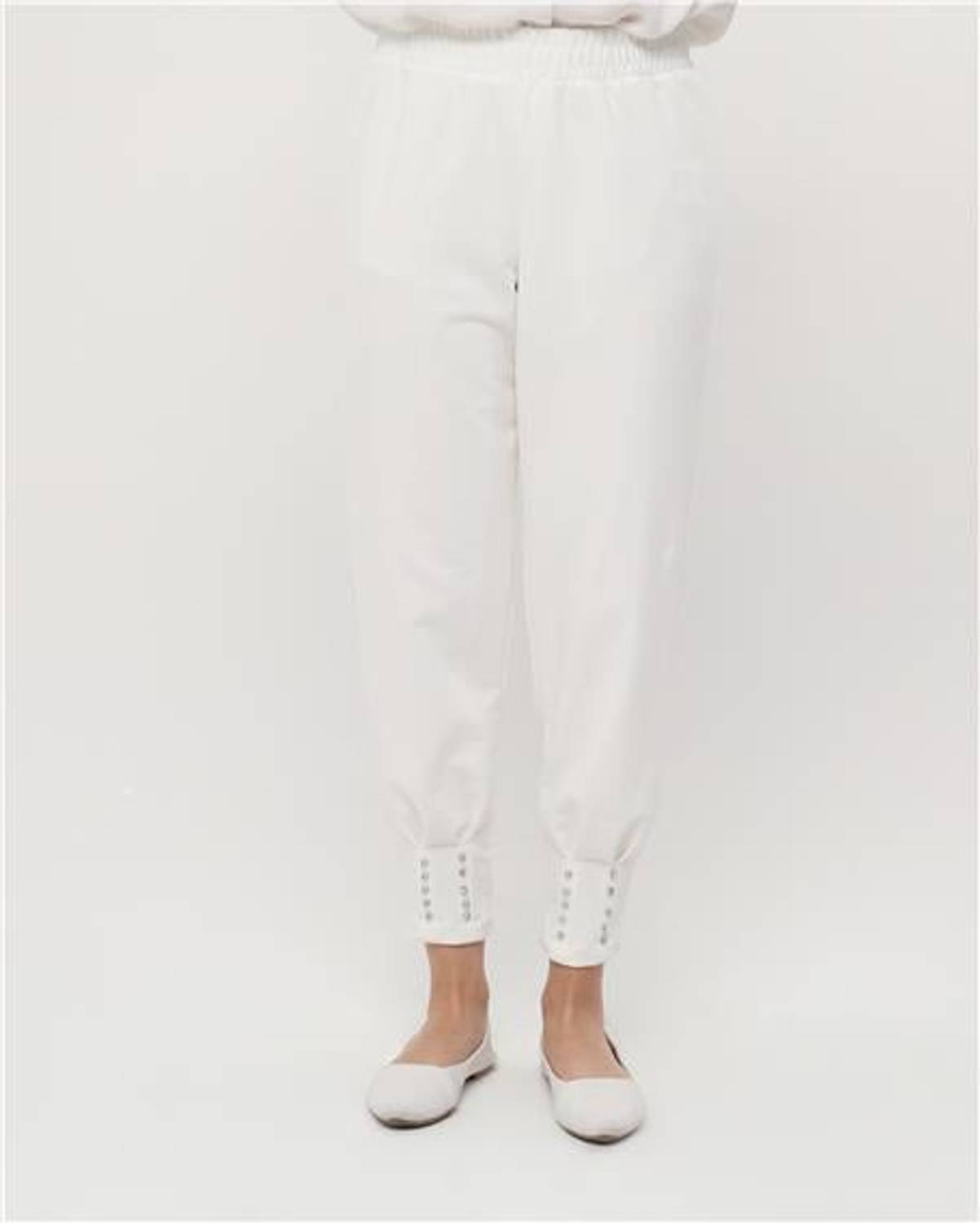 Zehmeri Taşlı ve Beli Lastikli Pantolon - Krem - AK02009.71101