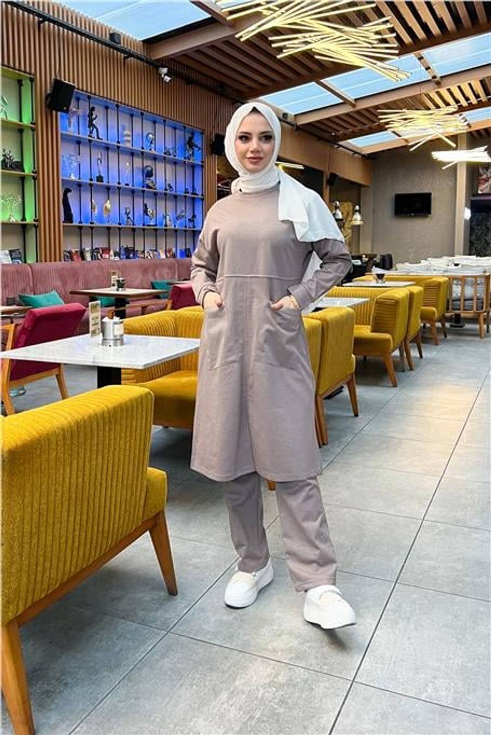 Спортивный комплект из длинной туники с карманами и брюками, цвет визу, для любого сезона, 80% хлопок, 20% полиэстер