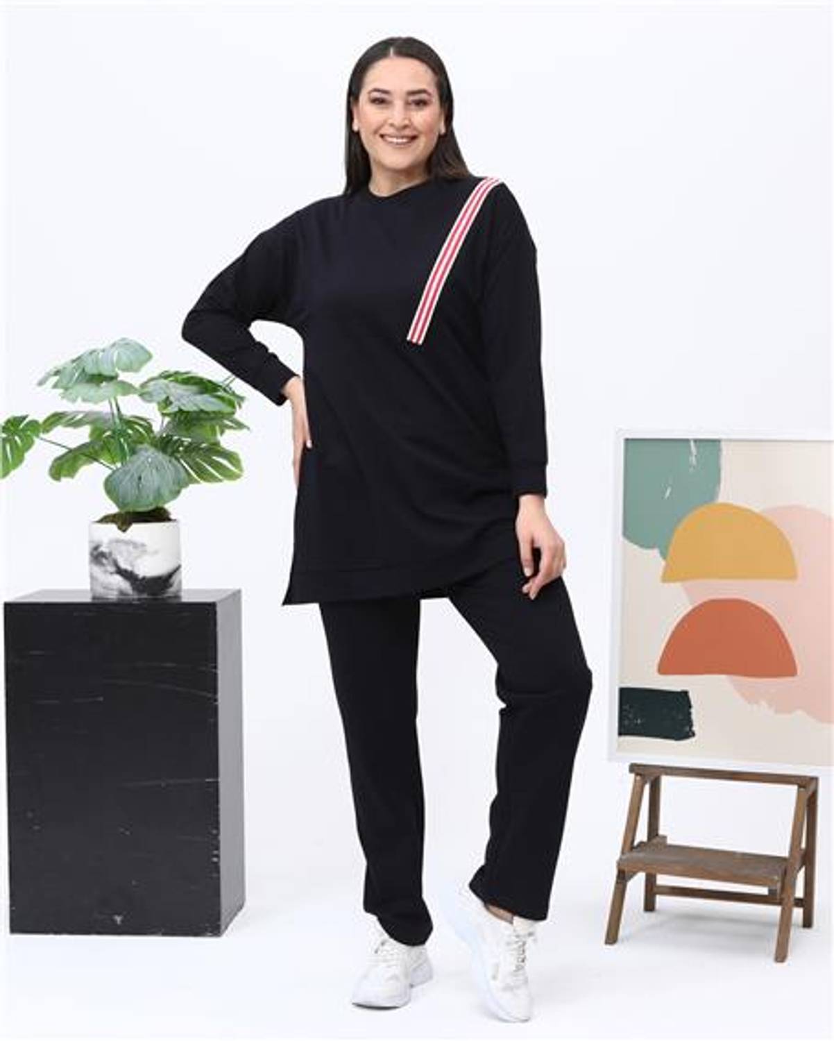 Şehrazat Omuzdan Çapraz Şerit Baskılı Büyük Beden İkili Eşofman Spor Takımı - Lacivert - AK04006.12001