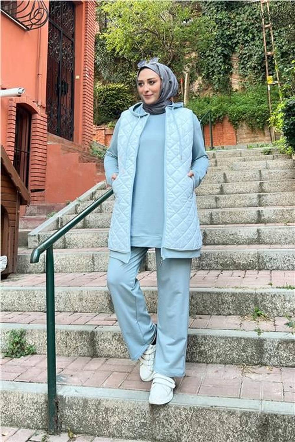 Fermuarlı Sim Şerit Detaylı Cep Kapşonlu Büyük Beden Kapitone Üçlü Takım - Buz Mavisi - AK06013.12023