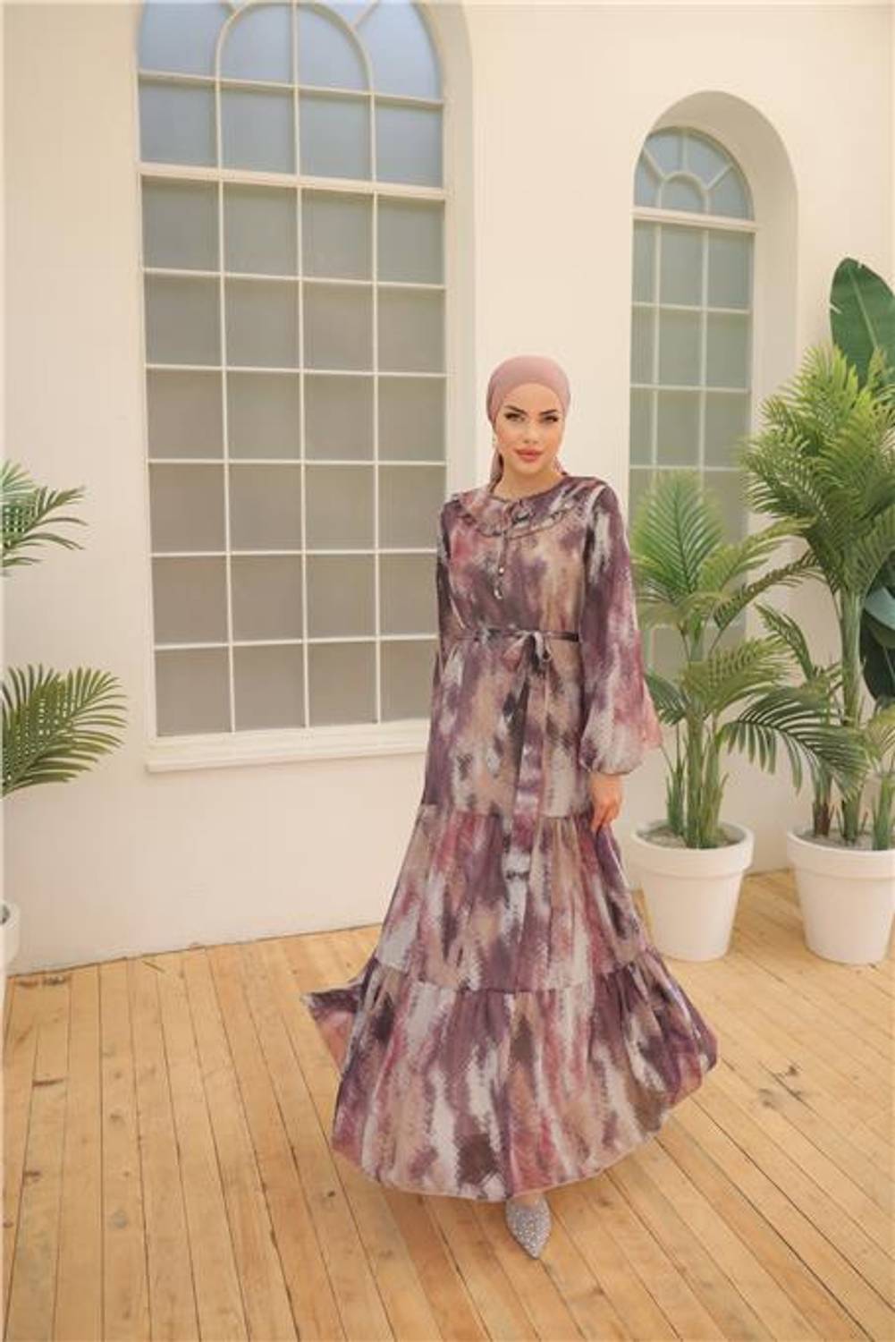 Длинное шифоновое платье с поясом и кофейным узором, цвет фиолетовый, размеры 38-46