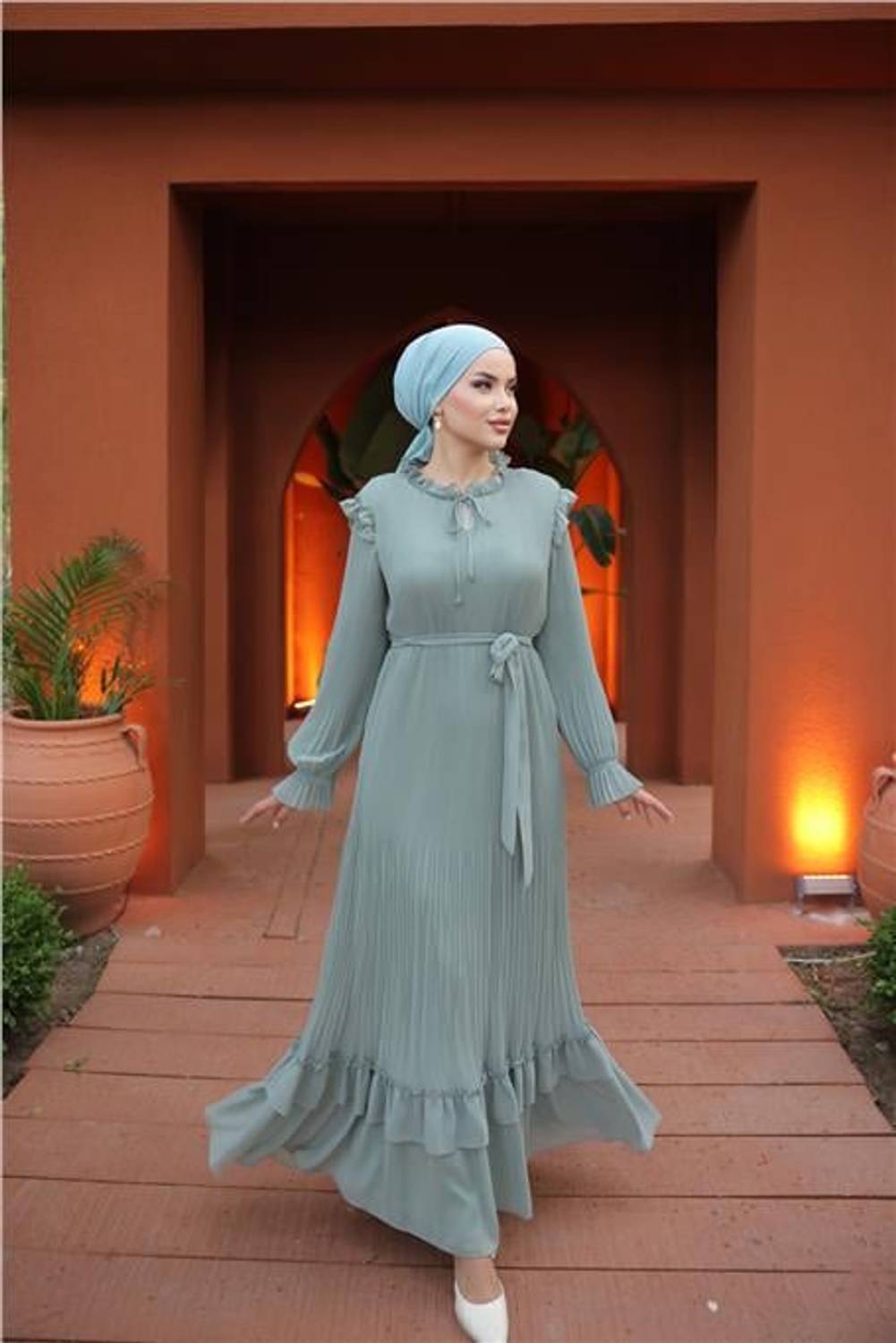 Сарафан из шифона с завязками на шее и талии, однотонный, цвет света, размер 38-44, универсальная модель на все сезоны