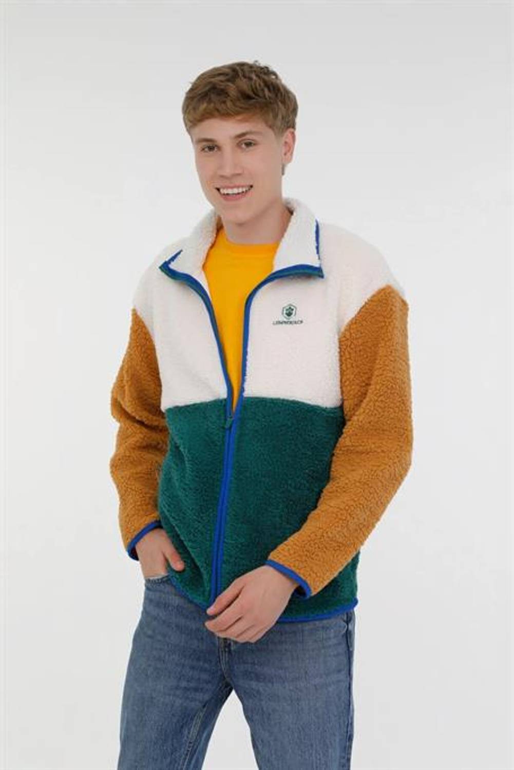 معطف رجالي ببطانة صوفية بسحاب باللون الكريمي - يناسب الاستخدام اليومي بأناقة وراحة مع خيارات مقاسات متنوعة