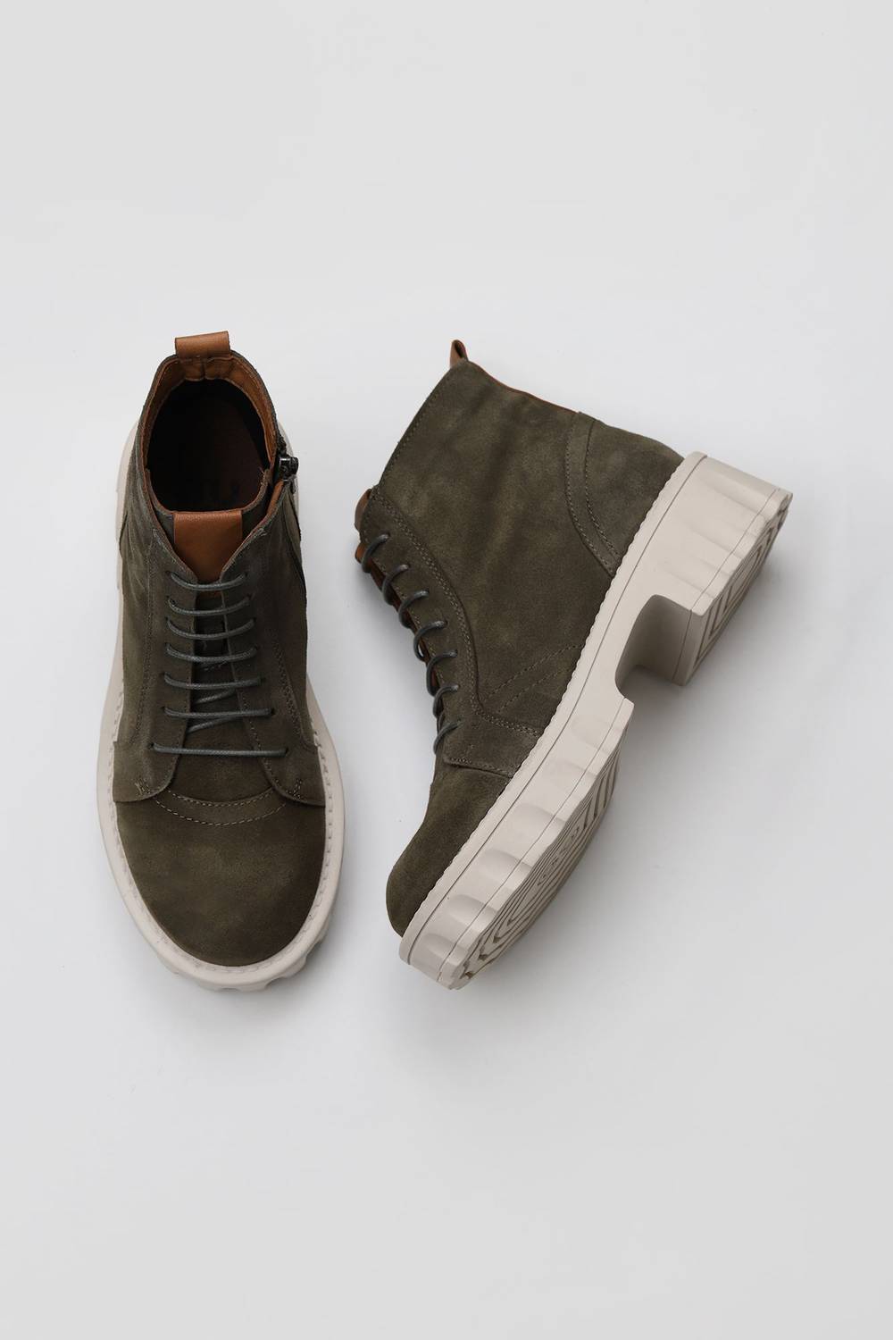 Ботинки на каблуке Bueno для женщин 01WV9000, кожа, текстиль, высота каблука 4,5 см, размеры 36-40, цвета: хаки, черный, табачный замш