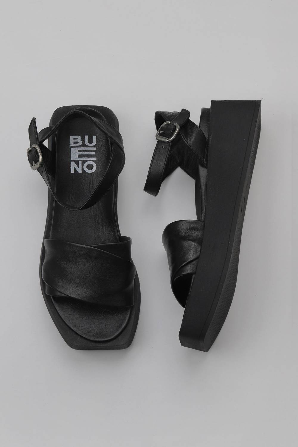 Bueno Shoes Kadın Dolgu Topuklu Sandalet 01WY5909