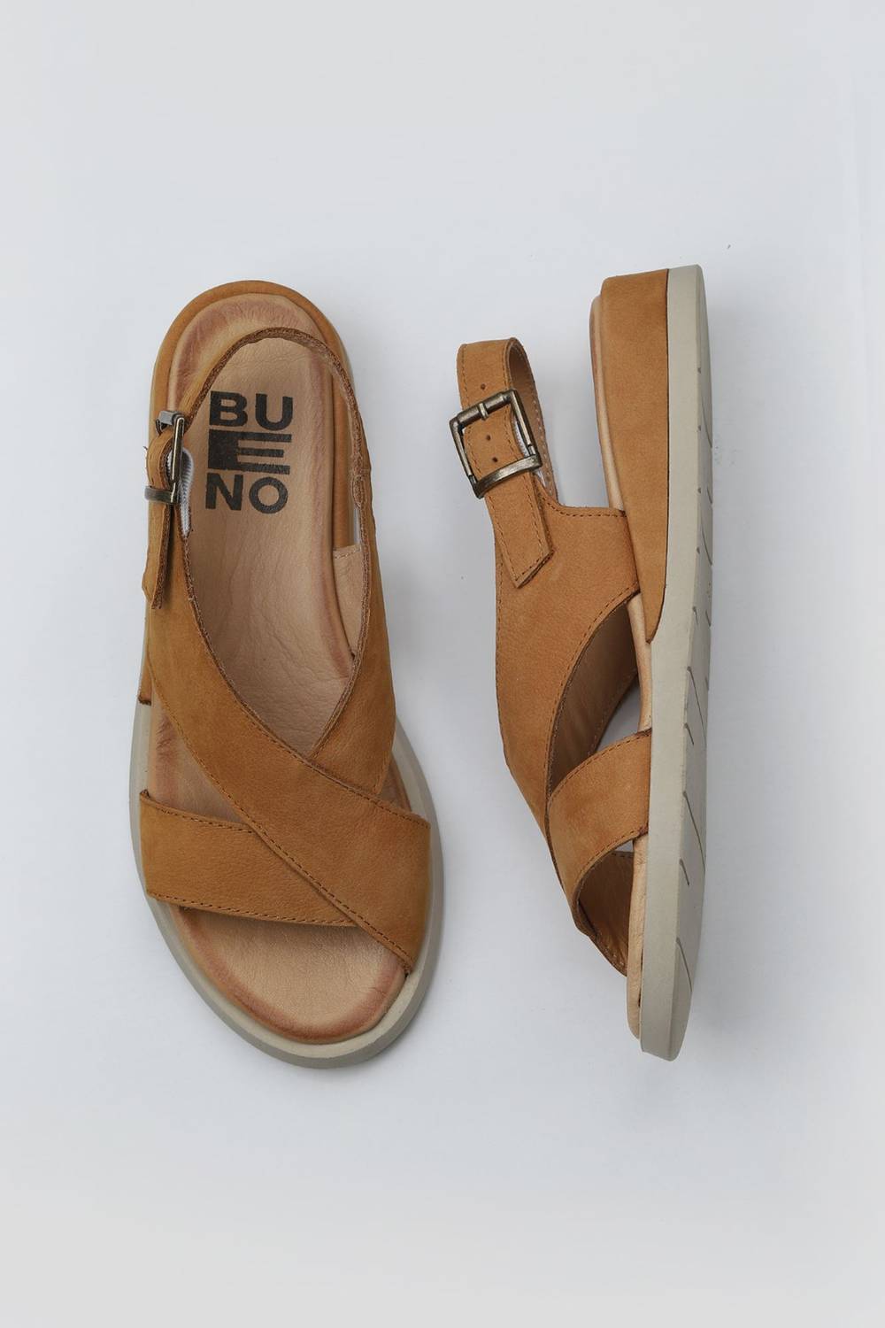 Bueno Shoes Kadın Düz Sandalet 01WY5102