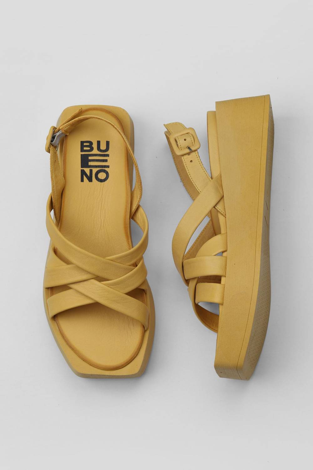 Bueno Shoes Kadın Dolgu Topuklu Sandalet 01WY5904