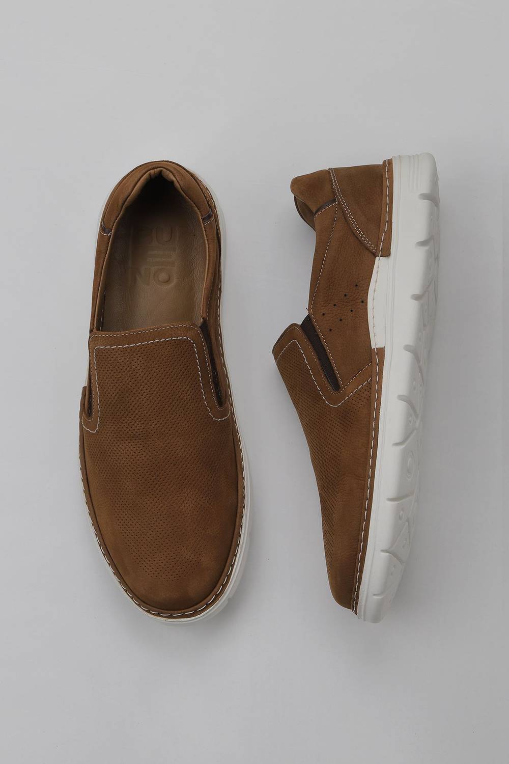 Чоловічі лофери Bueno Shoes 07M1738E197 з шкіри, підошва Eva, висота каблука 2,5 см, доступні у кольорах: коричневий та сірий, розміри 40-45