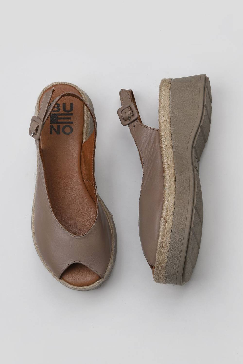 Bueno Shoes Kadın Dolgu Topuklu Sandalet 01WY8200