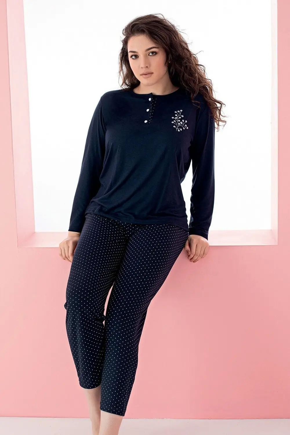 Dreamy Bambu Uzun Kollu Puantiyeli Düğmeli Yaka Pijama Takımı