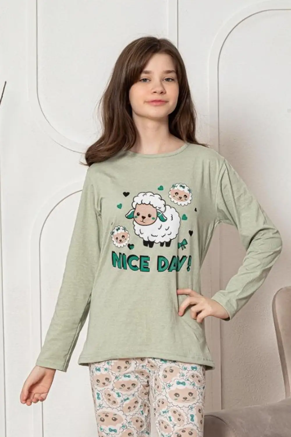 Faryakids Pamuklu Uzun Kollu Desenli Kız Çocuk Pijama Takımı