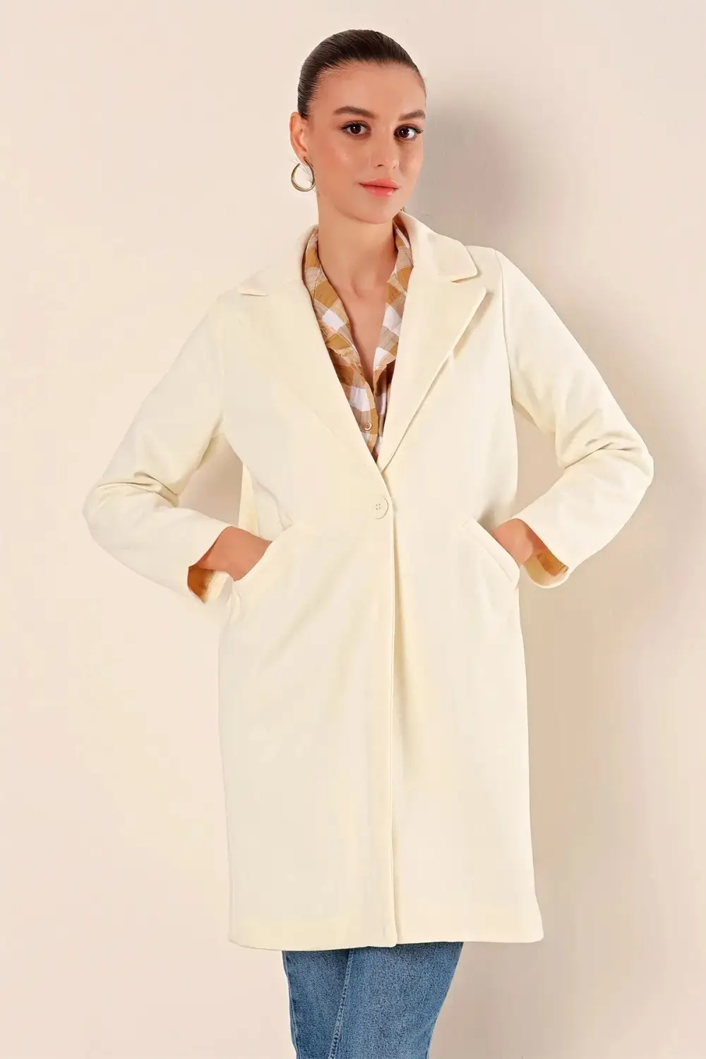 Women's Ecru Single Button Double Pocket Lined Stylish Cashew Coat HZL23W-BD190851