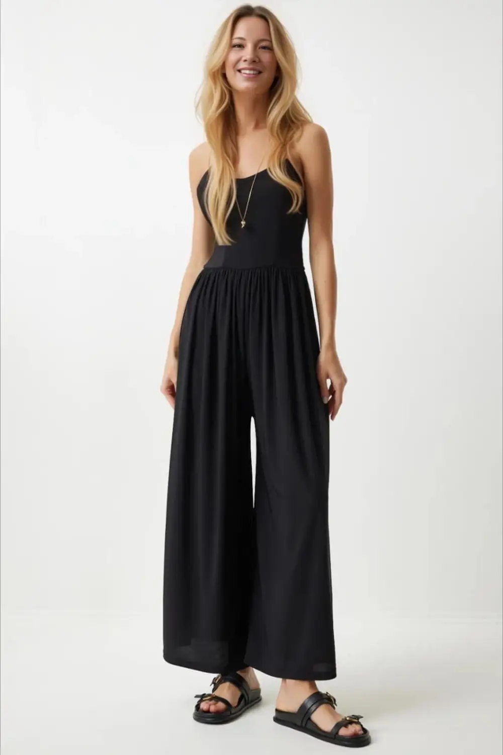 Жіночий чорний літній комбінезон з регульованими бретелями та еластичним поясом, широкі штанини, розміри 34-44