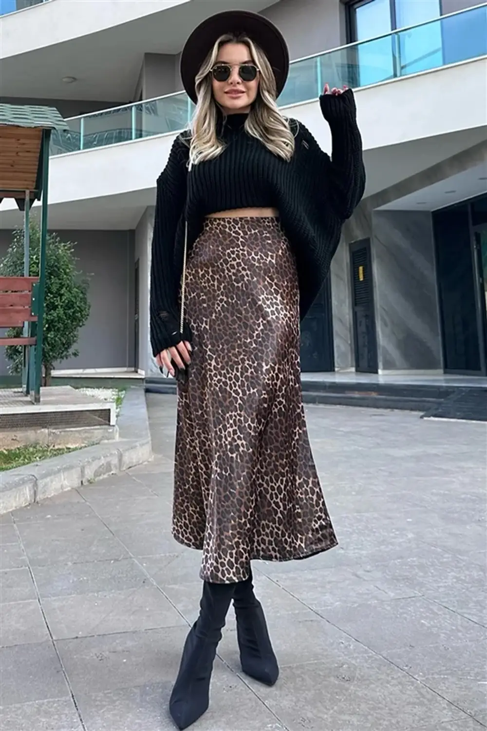 Women's Brown Leopard Patterned Satin Finished Elastic Waist Midi Length Skirt Hzl23s-bd1101471