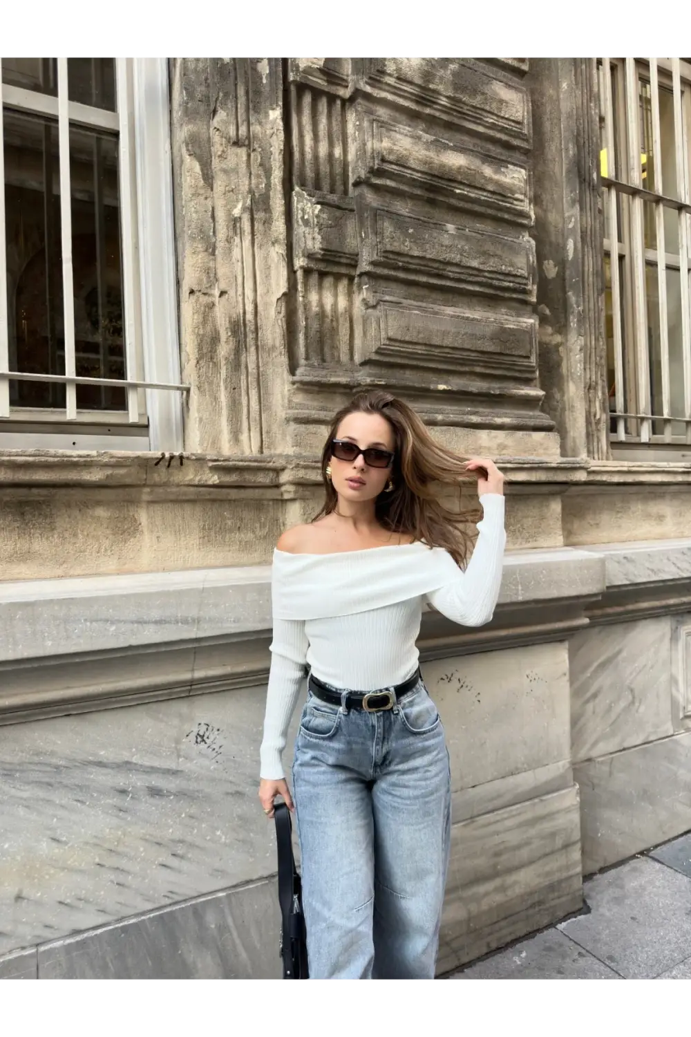 Kadın Beyaz Katlamalı Madonna Yaka Triko Bluz HZL24S-ZK10351