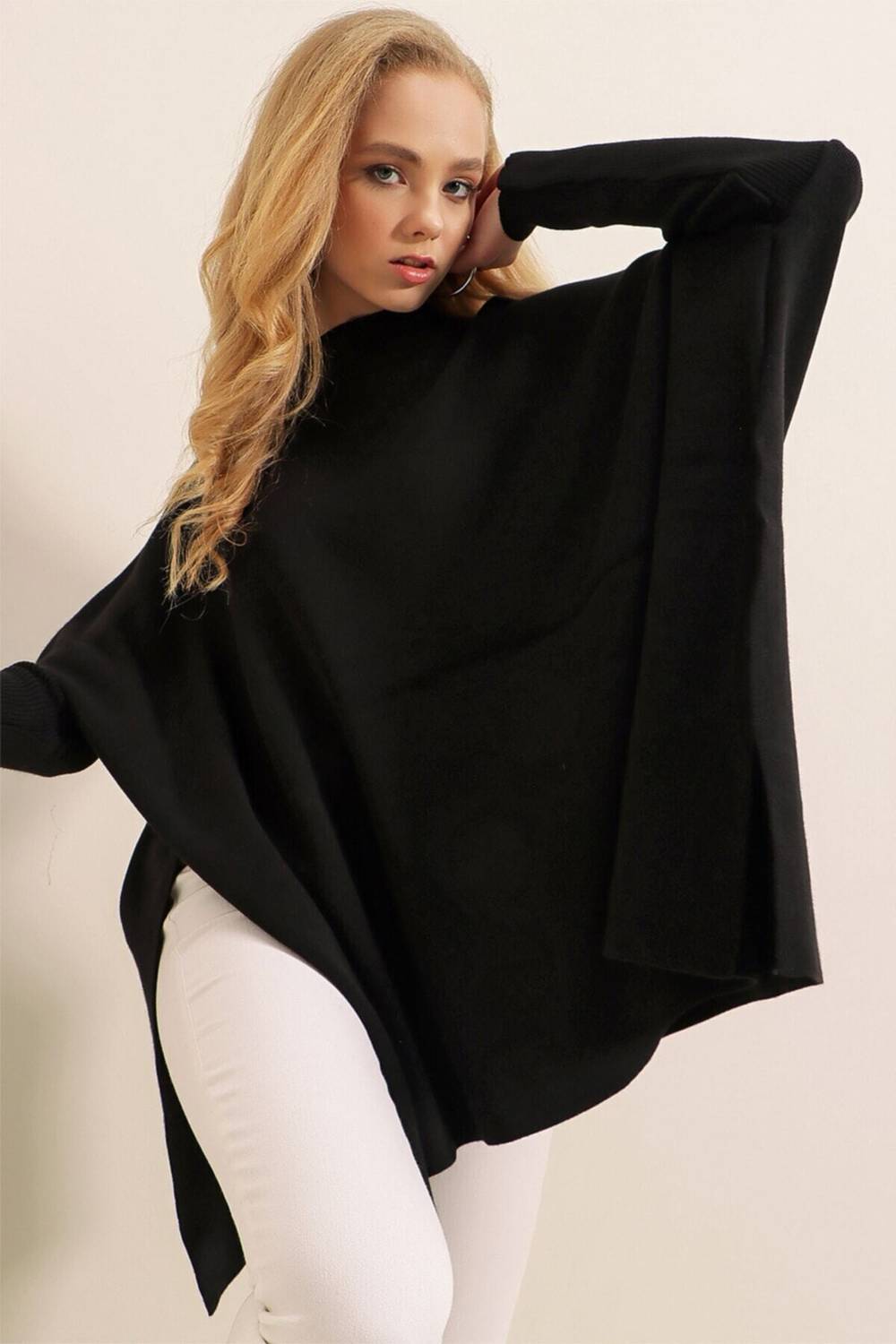 Women's Black Oversize Slit Poncho Knitwear Sweater HZL23W-BD1100761