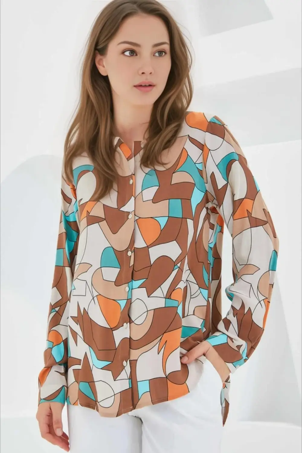 Жіноча oversize сорочка з геометричним малюнком у кольорах камель та бірюзовий, 100% віскоза, довгий рукав, розміри 36-44