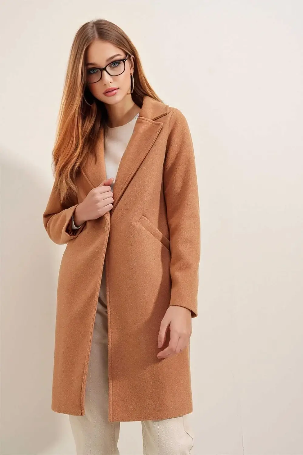 Women's Camel Single Button Double Pocket Lined Stylish Overcoat with Oversized Fit