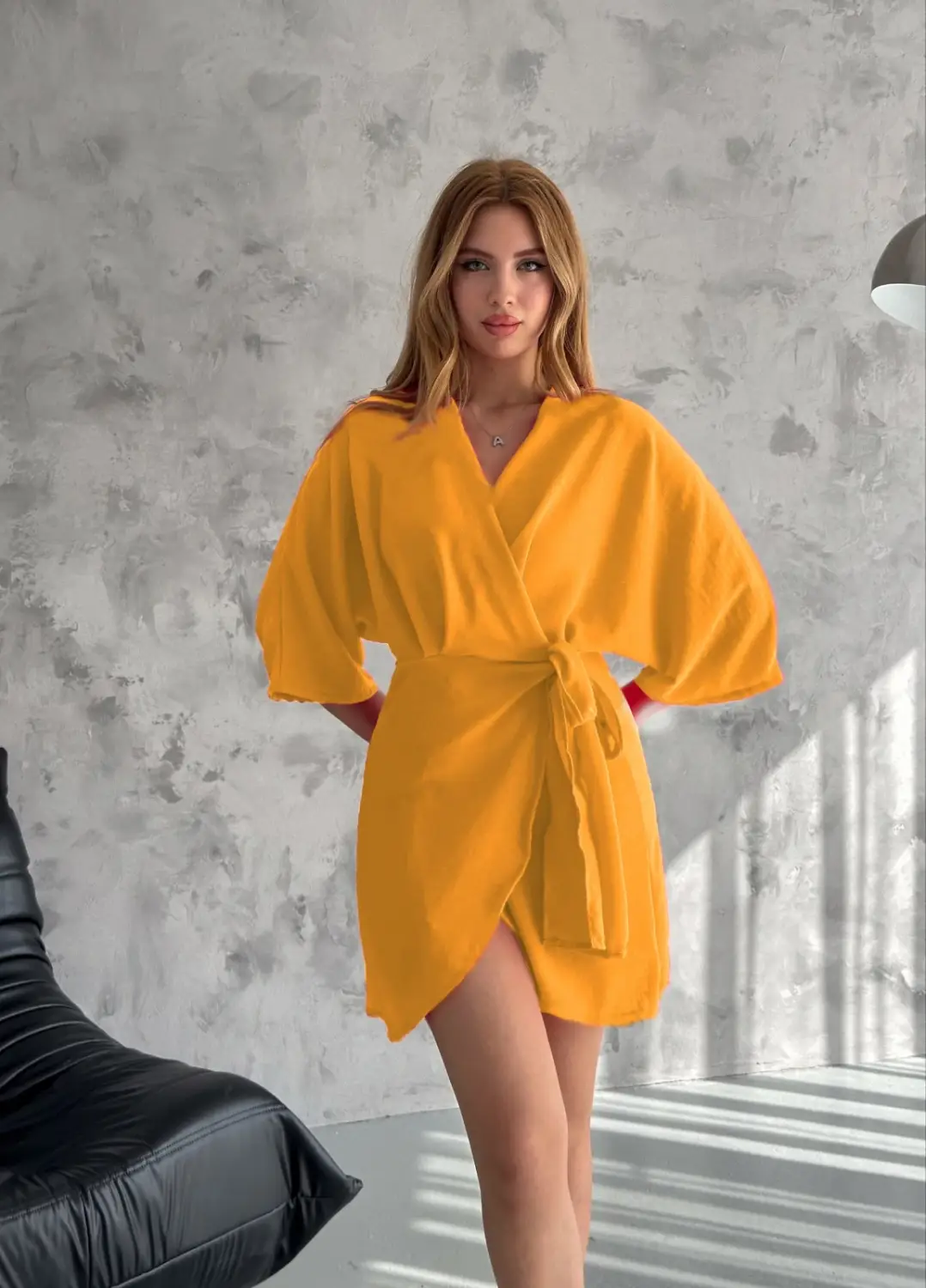 فستان كتان مستورد برتقالي برقبة على شكل حرف V وخصر مربوط للنساء HZL24S-FRY121501