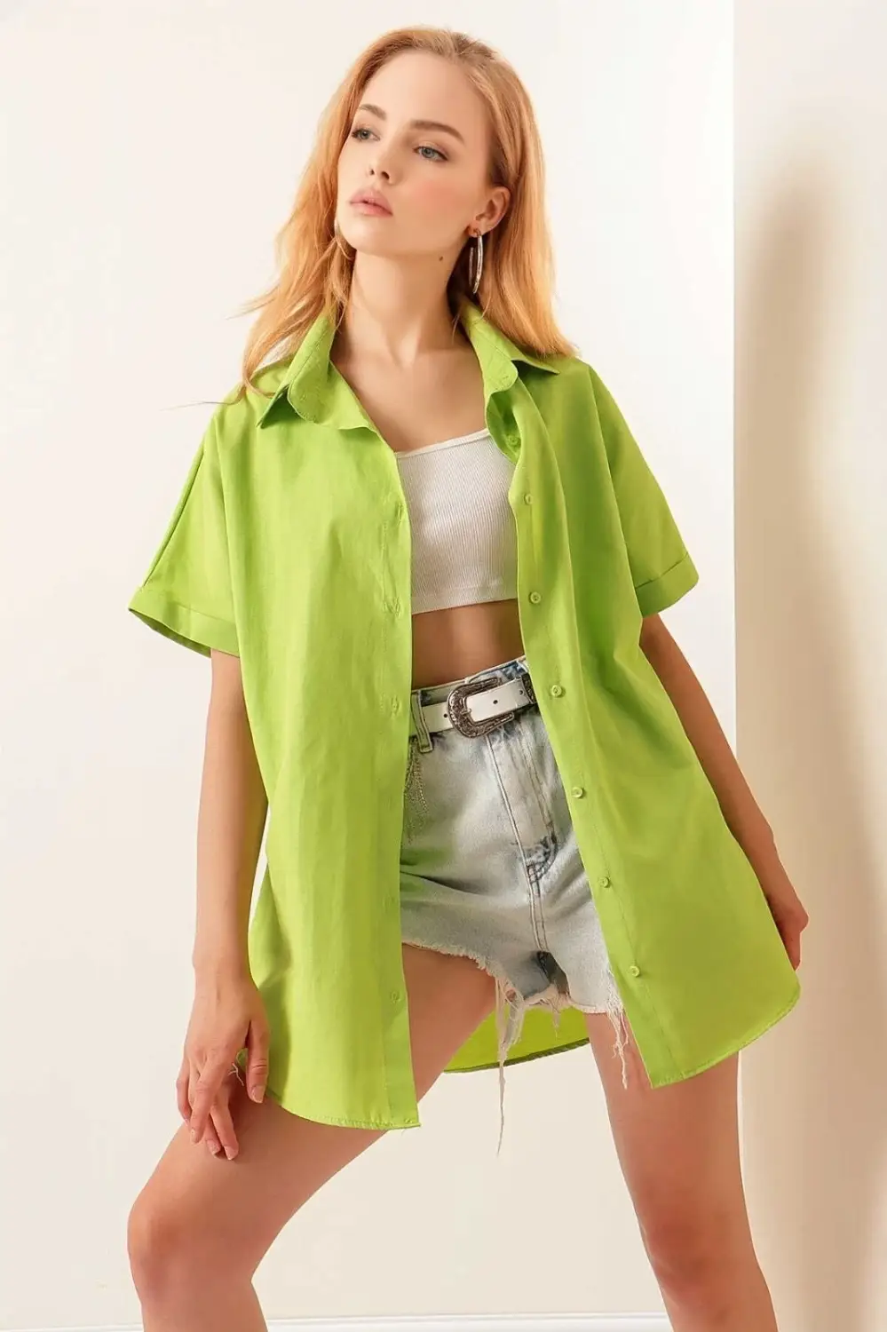Women's Pistachio Green Oversize Long Short Sleeve Basic Poplin Shirt HZL22S-BD1201201