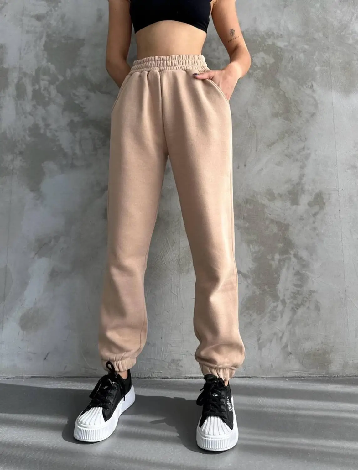 Kadın Bej Cepli Beli Paçası Lastikli 3 İplik Şardonlu Eşofman Altı HZL24W-ZK12321