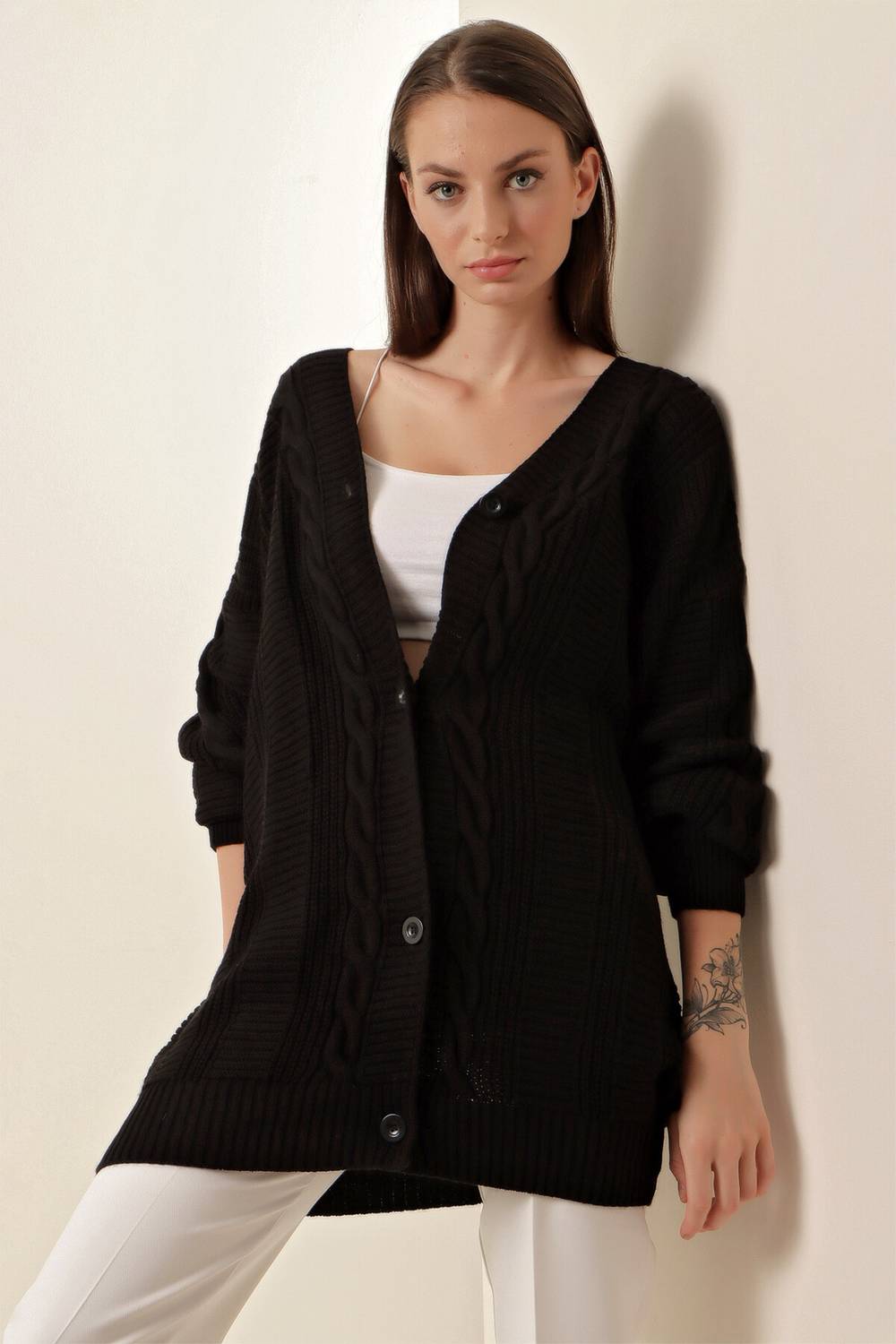 Women's Black Hair Knitted Pattern Long Buttoned Casual Cut Knitwear Cardigan HZL23W-BD1100691