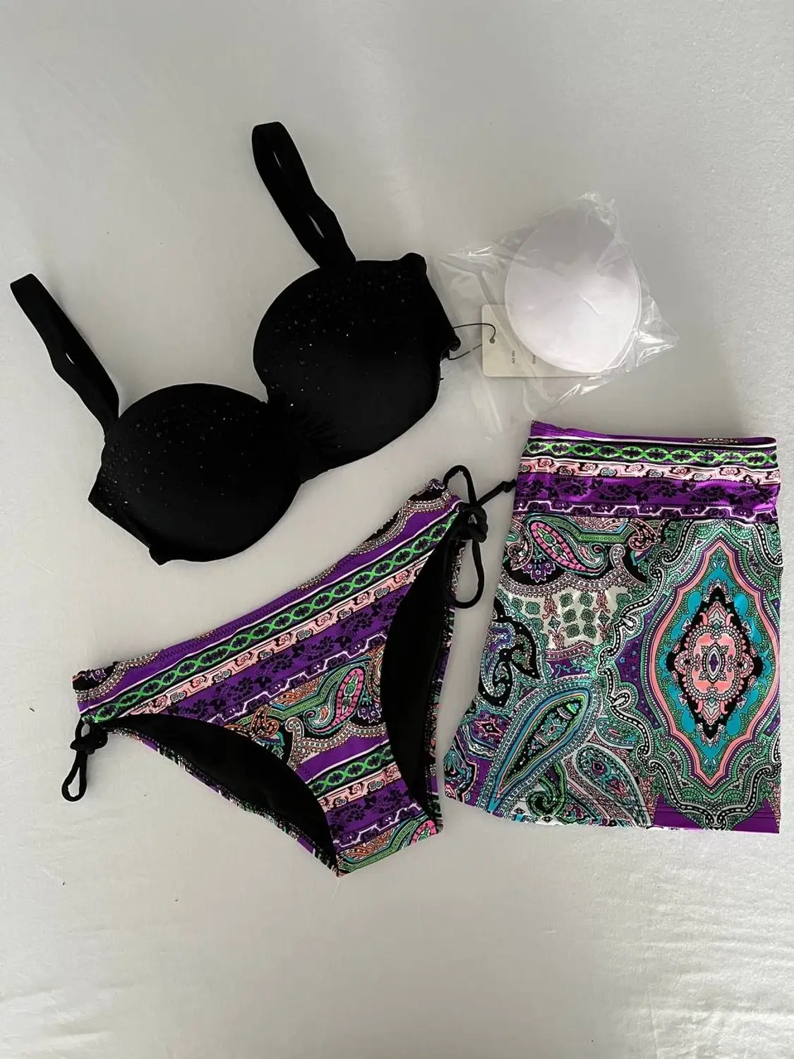 Kadın Siyah Taş İşlemeli Desenli 3 Parça Etekli Bikini Takım HZL25S-LC3326