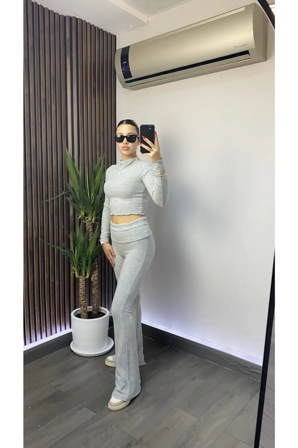 Женский комплект: серая блуза и брюки с завышенной талией "испанка" HZL25W-ZK13501, размеры 34-40