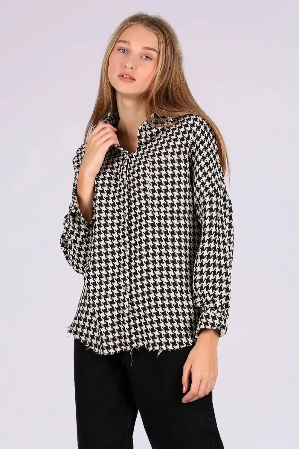 Women's Black and White Wide Fit Houndstooth Pattern Pocket Lumberjack Shirt HZL24W-BD138521