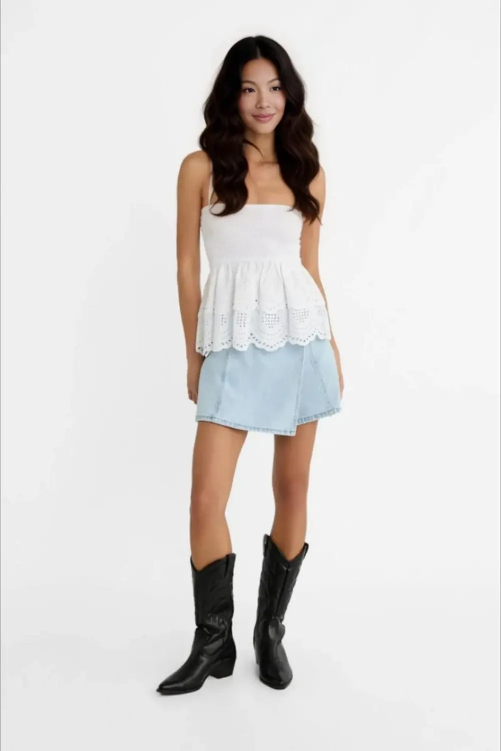 Жіноча біла блуза з вишивкою та спідниця, модель HZL24S-ZK11111, 95% бавовна, 5% еластан, еластичний верх, двошарова спідниця