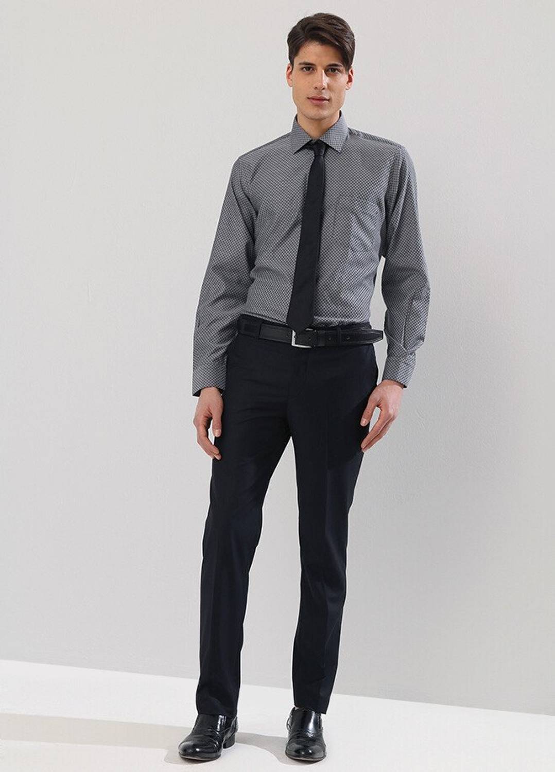 Men's Black Polyviscon Fabric Trousers