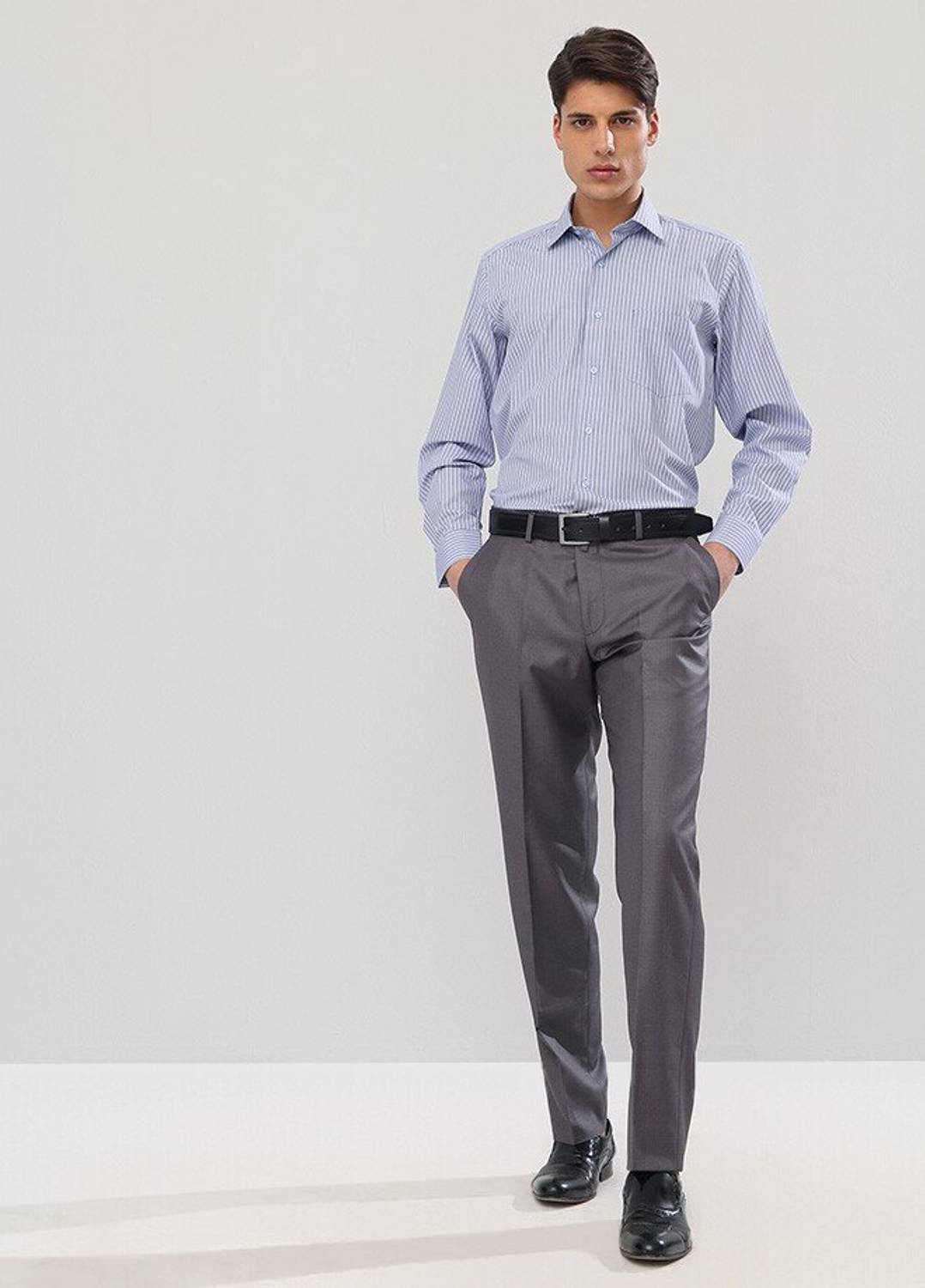 Varetta Men's Gray Polyviscon Fabric Trousers