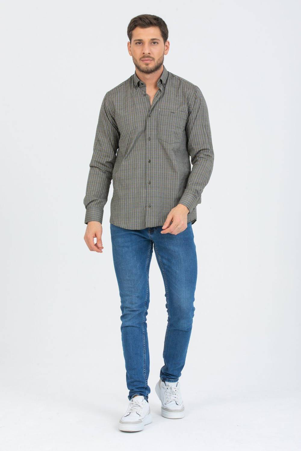 قميص Varetta الرجالي من كاكي بأكمام طويلة وياقة كلاسيكية مقطوعة بأزرار