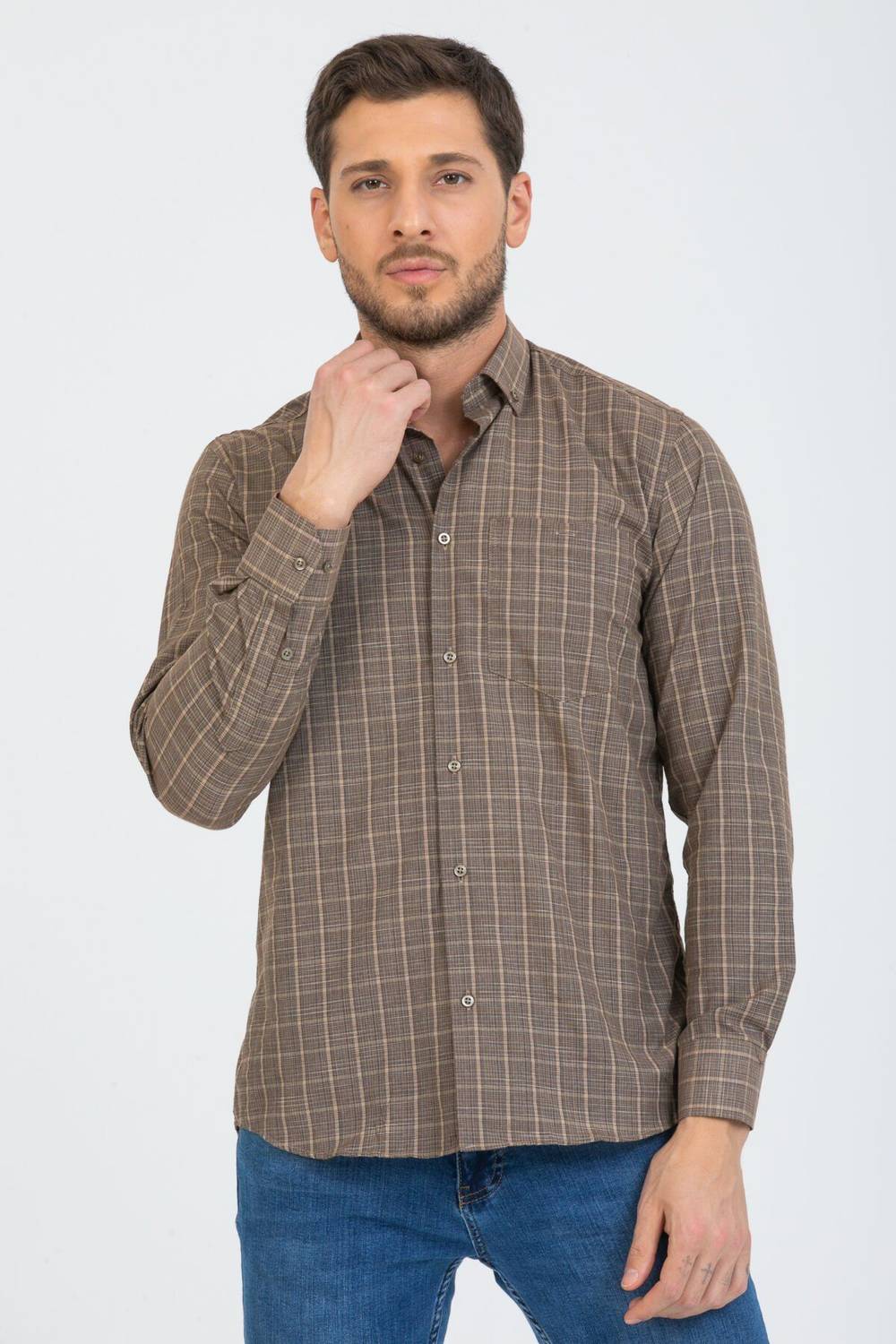 Varetta Men's Cinnamon Color Checked Sleeve Classic Cut Collar Buttoned Shirt