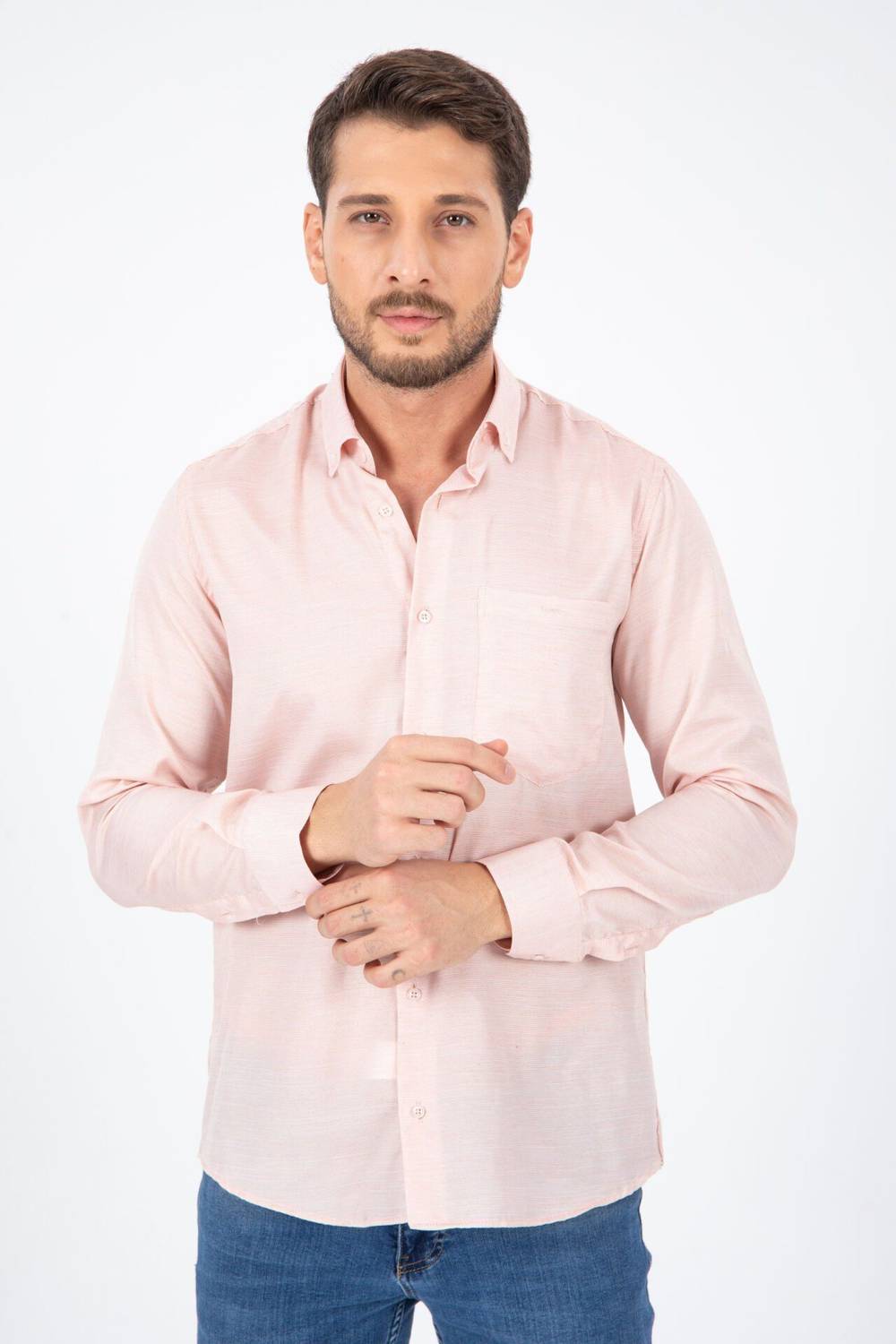 Рубашка Varetta для мужчин, длинный рукав, нежно-розовая, с кнопками и карманом, удобная и стильная, отлично подходит для повседневной носки