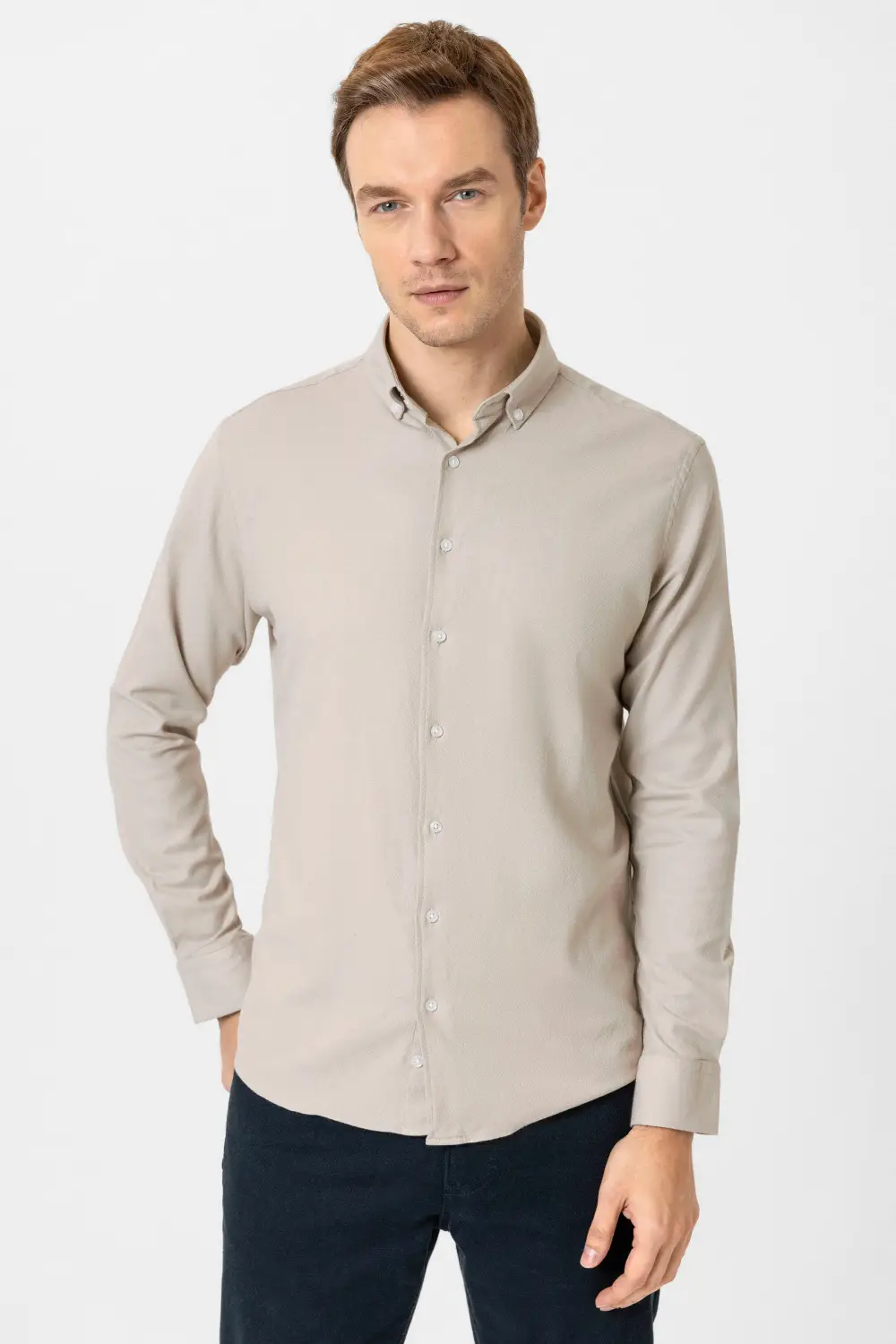 Рубашка с уголками Regular из крепированной ткани, 60% хлопок, 37% полиэстер, 3% эластан, цвет бежевый, размеры XL, L, M, XXL