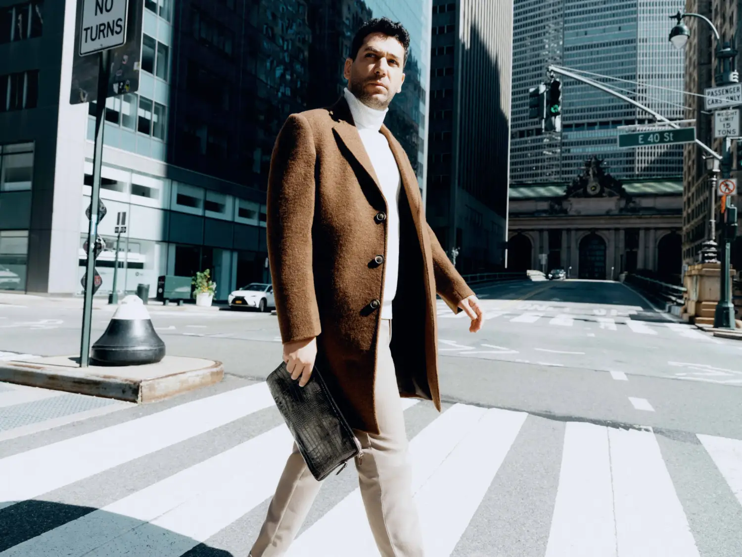 معطف عادي بياقة أحادية وقصة ضيقة