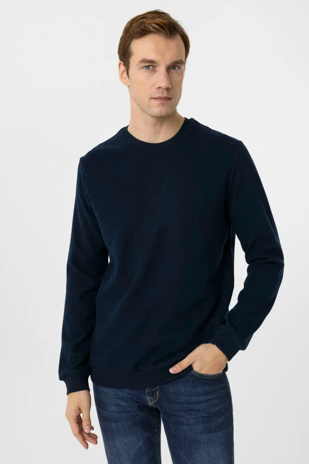 O Yaka Regular Kalıp Düz Triko