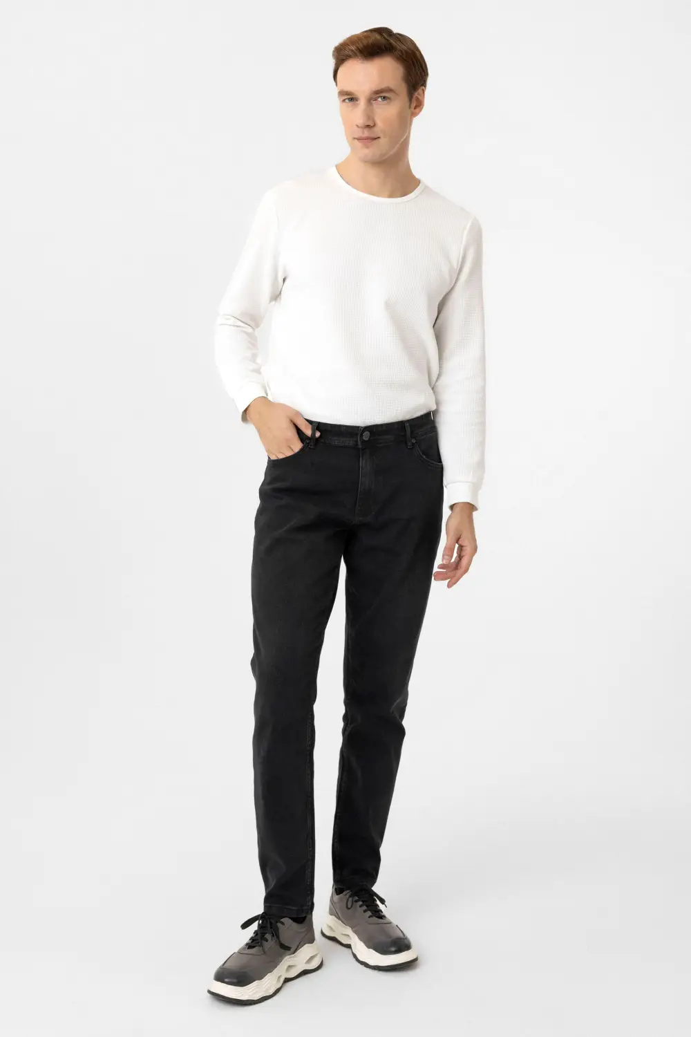 Удобные джинсы прямого кроя, 98% хлопок, 2% эластан, 5 карманов, черные, размеры 31-38, произведены в Турции