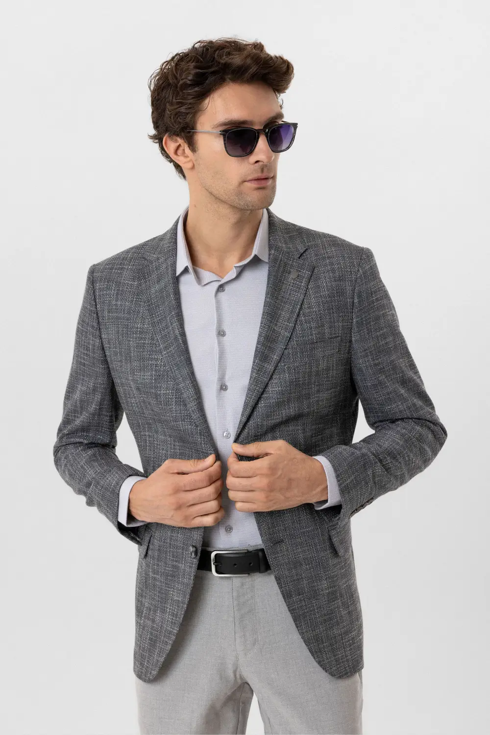 Пиджак с регулярным кроем и узором, полувосточный стиль, 64% полиэстер, 34% вискоза, 2% эластан, темно-синий, карманы с клапанами