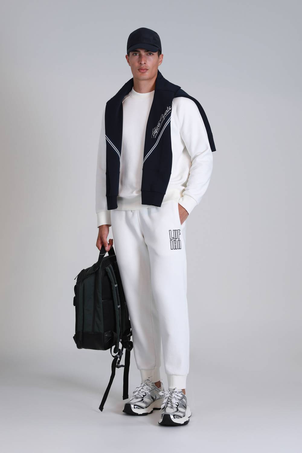 Светшит для чоловіків Diego, колір: білий, різні розміри: S, M, L, XL, XXL, 3XL, 4XL