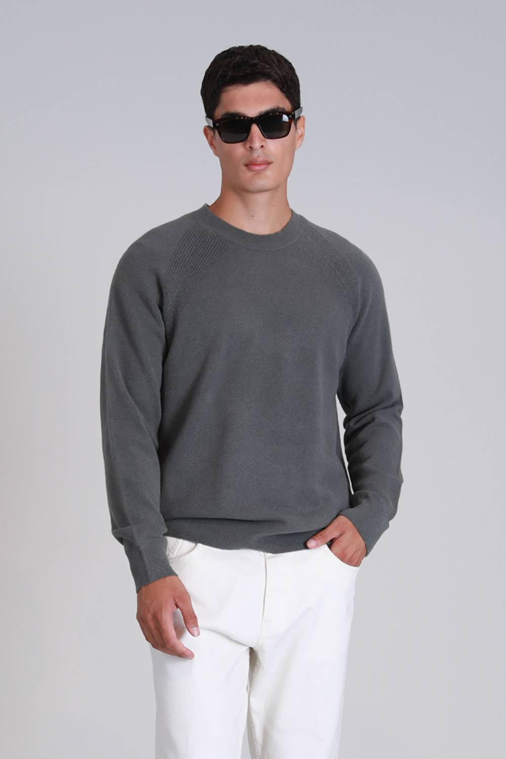 Чоловічий светр Moon димно-зеленого кольору, різні розміри S, M, L, XL, XXL, 3XL, 4XL, XS