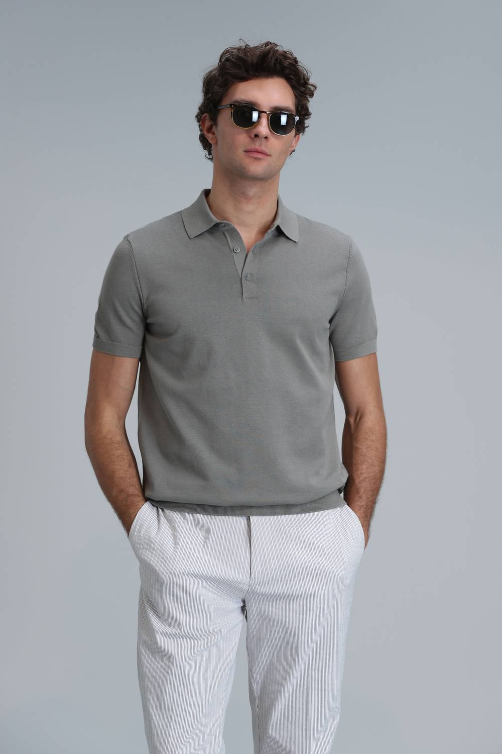 Мужской свитер светло-зеленого цвета, доступен в размерах S, M, L, XL, XXL, XS