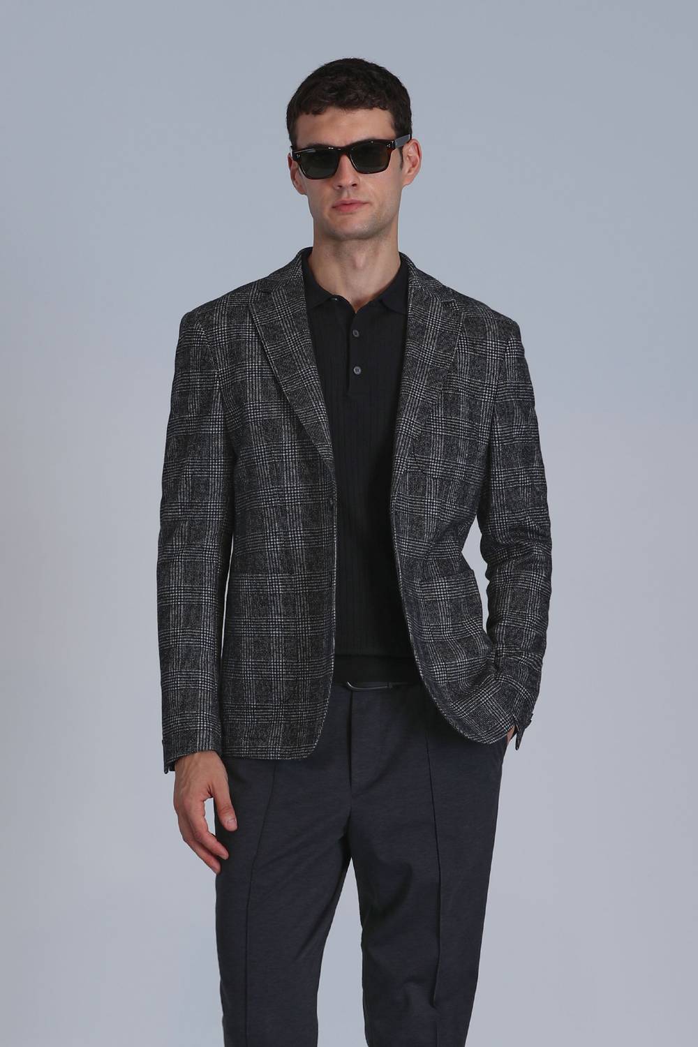 Мужской блейзер Mani Spor Slim Fit темно-серого цвета, доступный в размерах 48-54