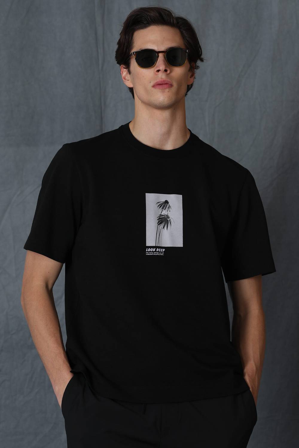 Bart Modern Graphic T- Shirt Black