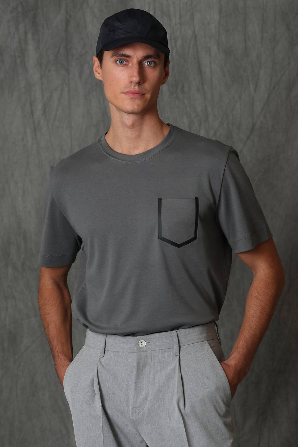 تي شيرت Sirius Modern Graphic باللون الأخضر