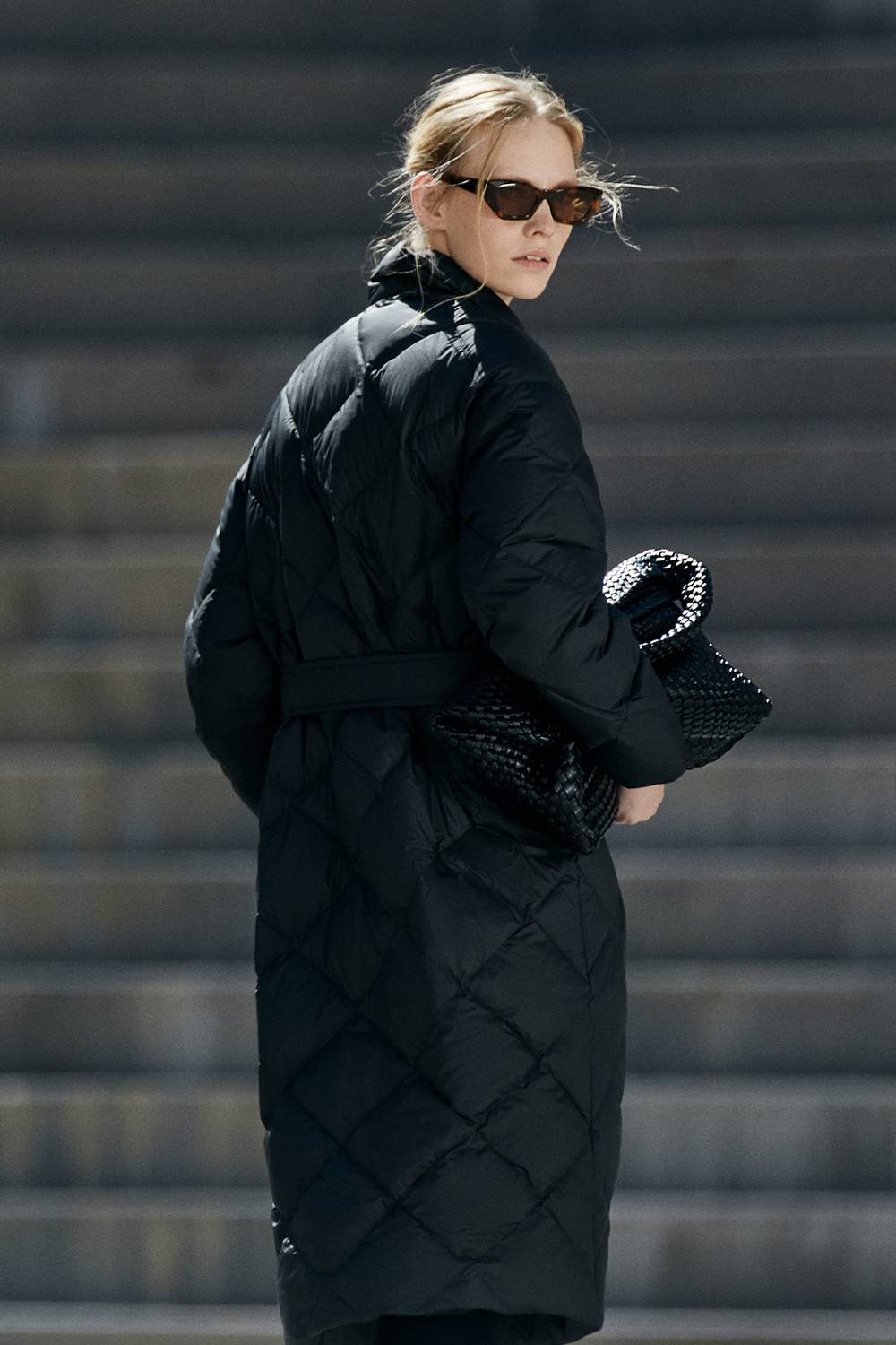 Lucy Kaztüyü Kadın Mont Siyah