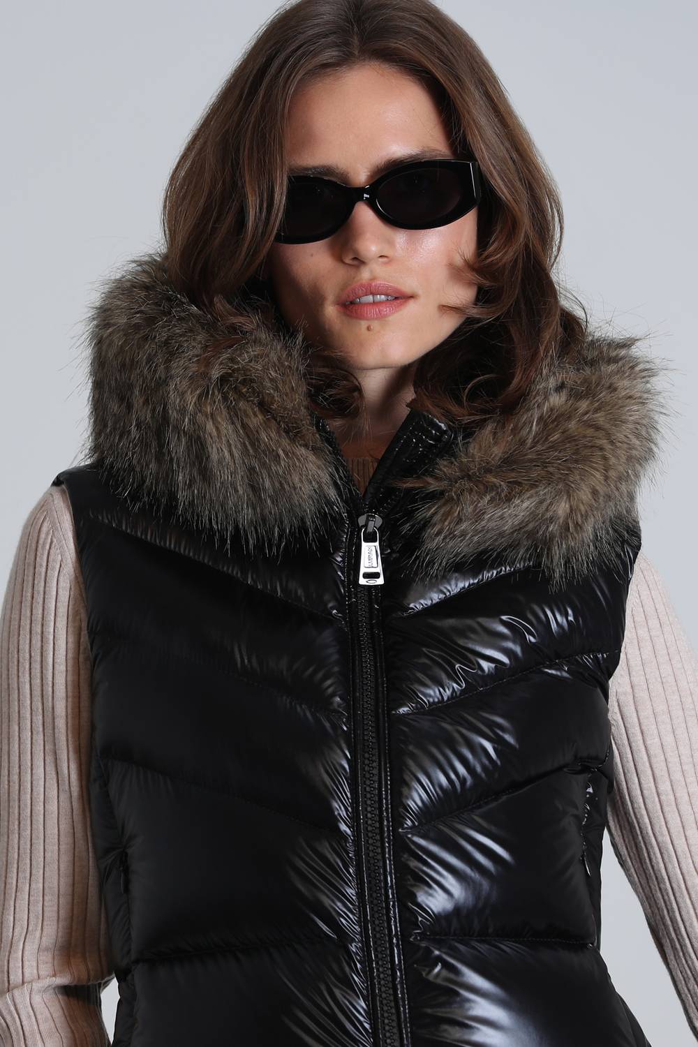 Чорний жіночий технологічний жилет Luna розмір 36-44