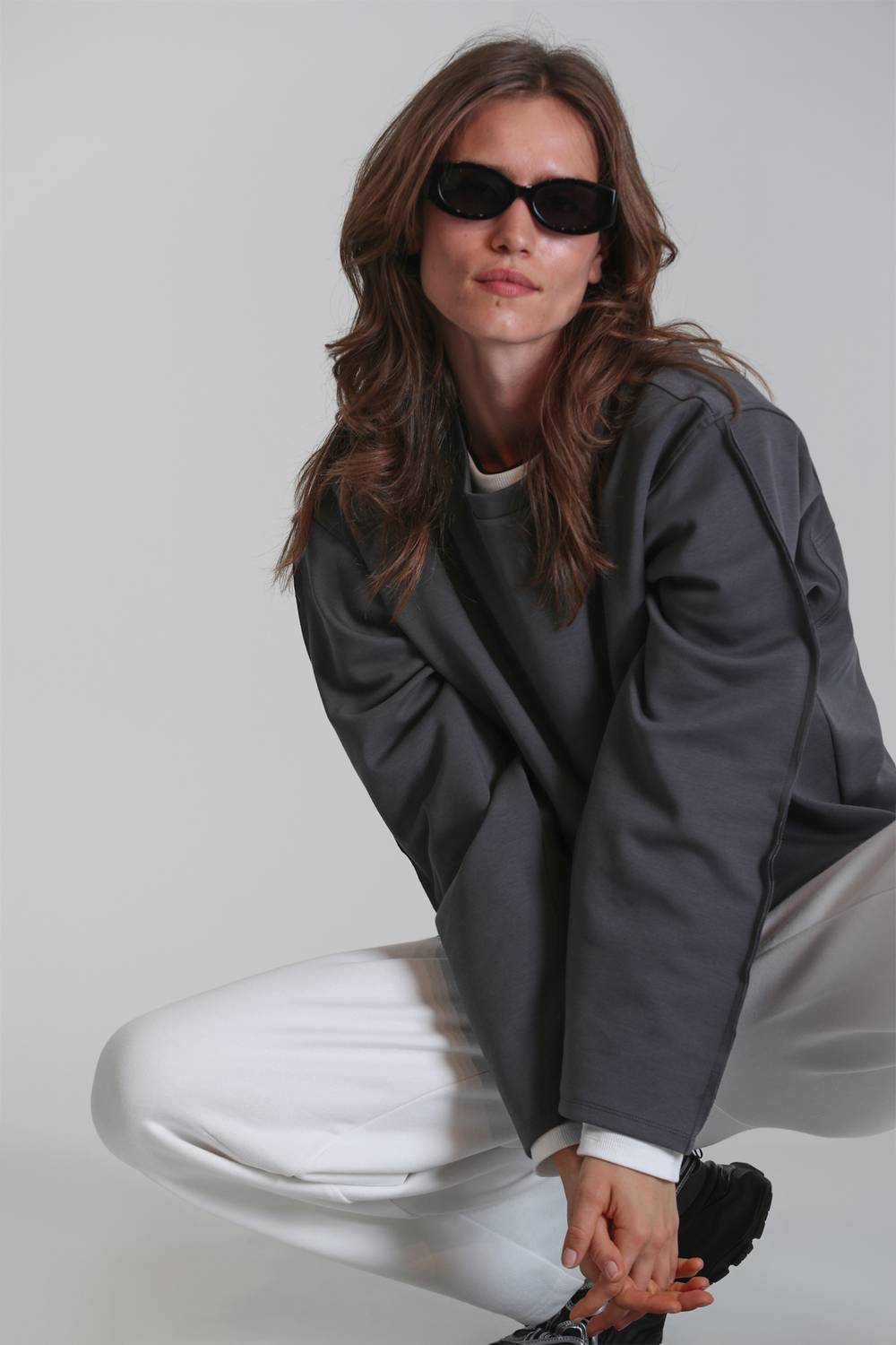 Женский свитшот Sandra, оливкового цвета, доступен в размерах S, M, L, XL, XS